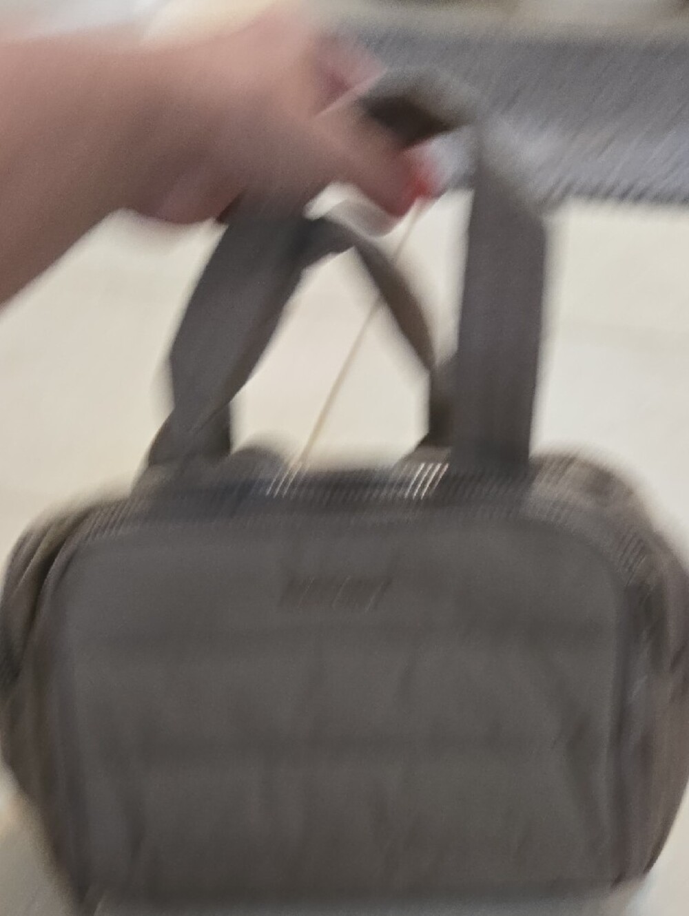 Bagsmart Quilted Travel Tote Bag in Taupe - Picture 4 of 8